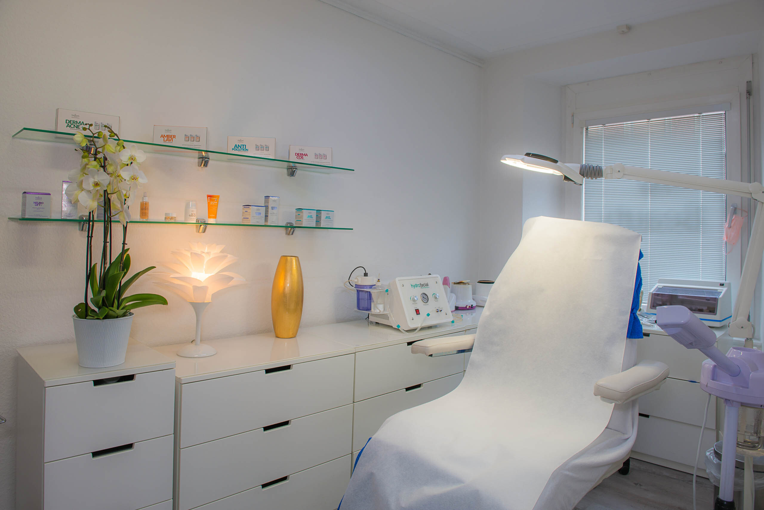 Conny Egg 2021-04-16 Portraitfotos - 0079.jpg